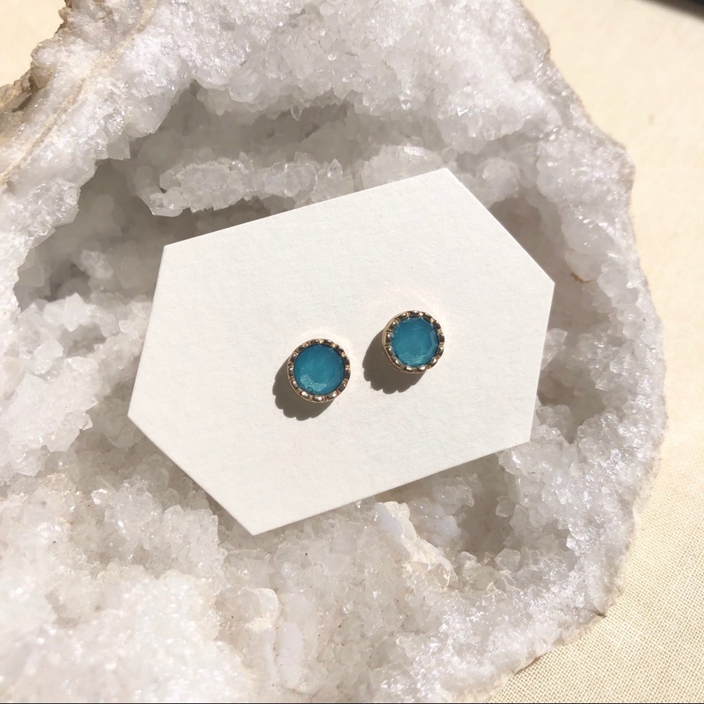 🍋 3/$25 blue + gold stud earrings ⭐️